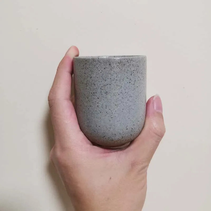Caneca de Cerâmica ao Estilo Japonês