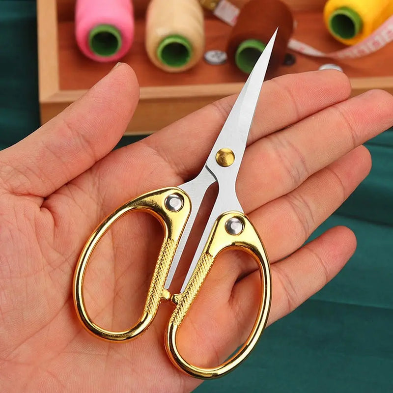 1pc  tesoura  profissional (costura, tecidos , papelaria,  escritório)