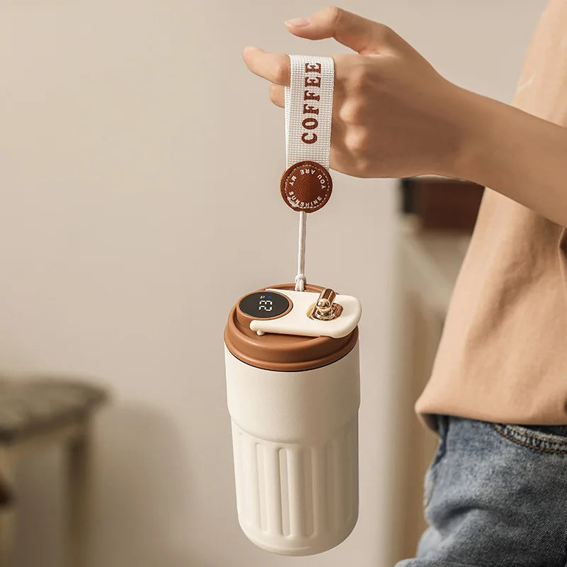 Garrafa Térmica Inteligente com Display de Temperatura - 450ml, Aço Inoxidável 316
Mantém suas bebidas na temperatura ideal por mais tempo