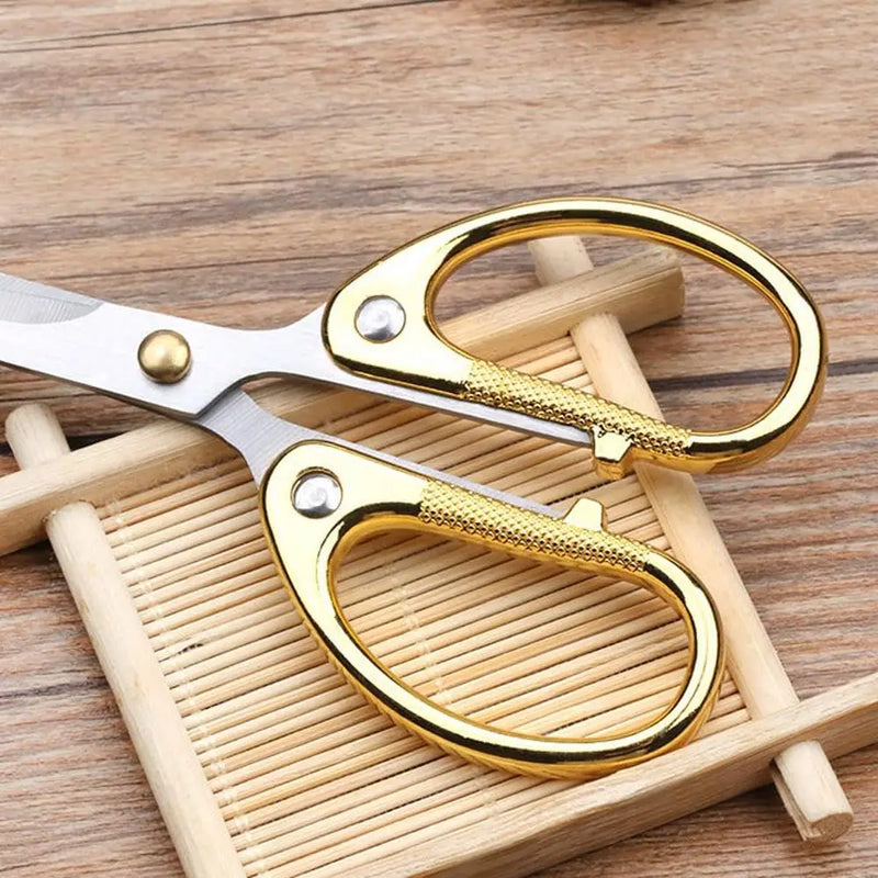 1pc  tesoura  profissional (costura, tecidos , papelaria,  escritório)
