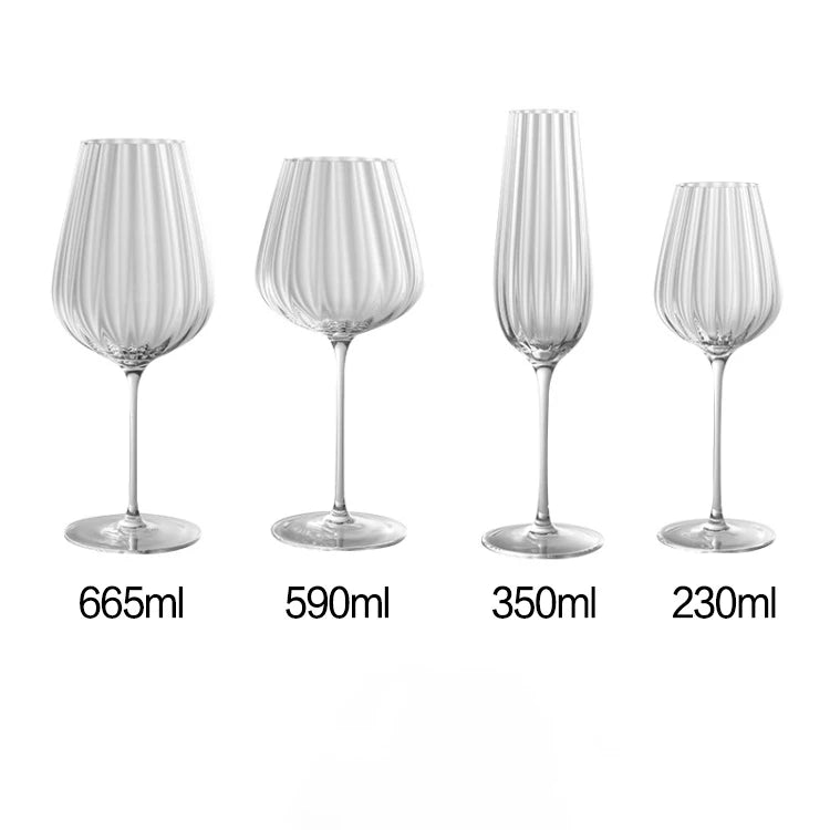 Conjunto de 2 Taças de Vinho em Vidro Cristalino com Listras Onduladas